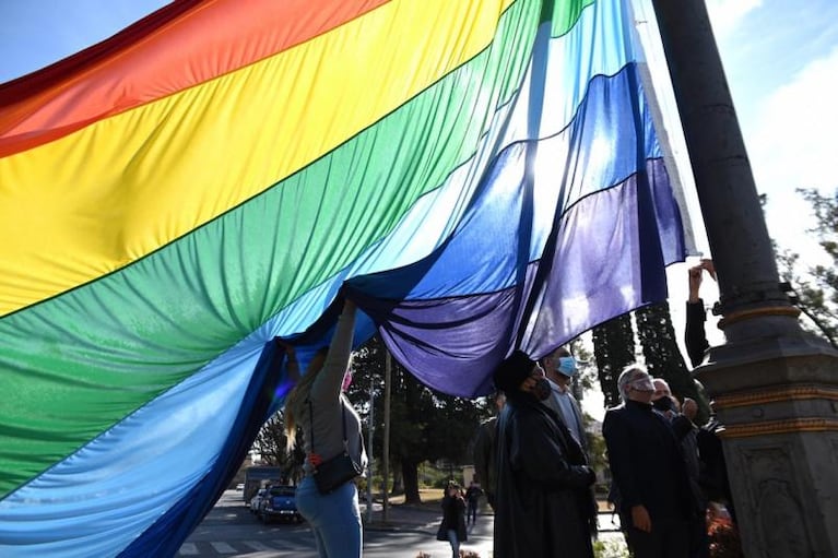 Bandera LGBT+: imputaron a uno de los excombatientes por lesiones leves