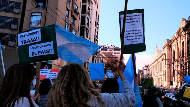 Banderazo en Córdoba contra el Gobierno Nacional