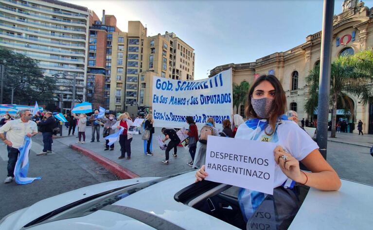 Banderazo masivo en todo el país contra la expropiación de Vicentín