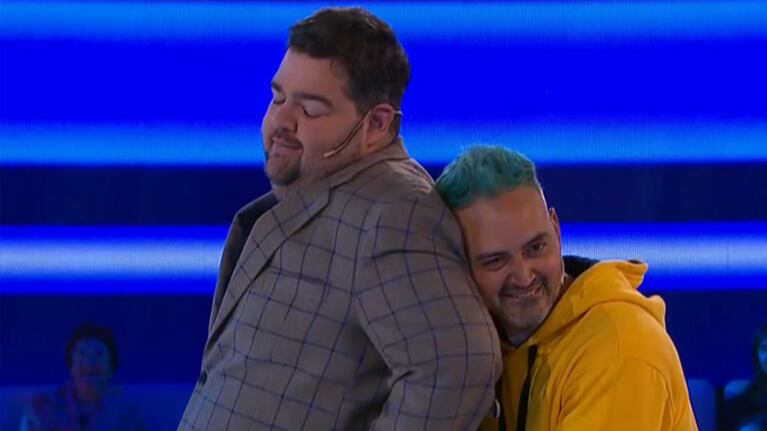 Barassi y un momento "hot" con un participante.
