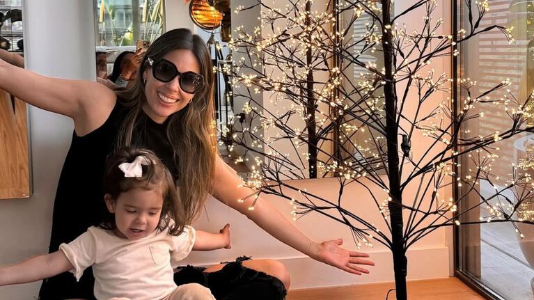 Barby Franco presentó al nuevo integrante de su familia: quién es el nuevo hermanito de Sarah Burlando. Fuente: Imagen subida a Instagram por Barbarita Franco.