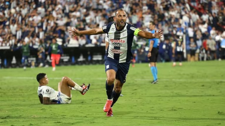 Barcos fue el héroe de Alianza Lima para la victoria agónica ante Talleres.
