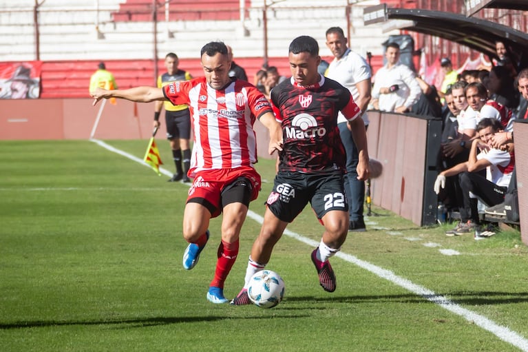 Barracas-Instituto en la cancha de Huracán.