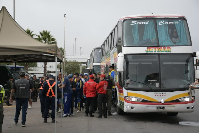 Barras de Boca llegaron armados a Córdoba: el insólito lugar donde escondieron una pistola