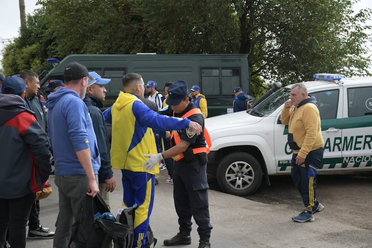 Barras de Boca llegaron armados a Córdoba: el insólito lugar donde escondieron una pistola