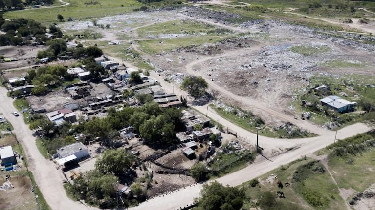 Barrio El Vado, olvidado en el basural de Río Segundo