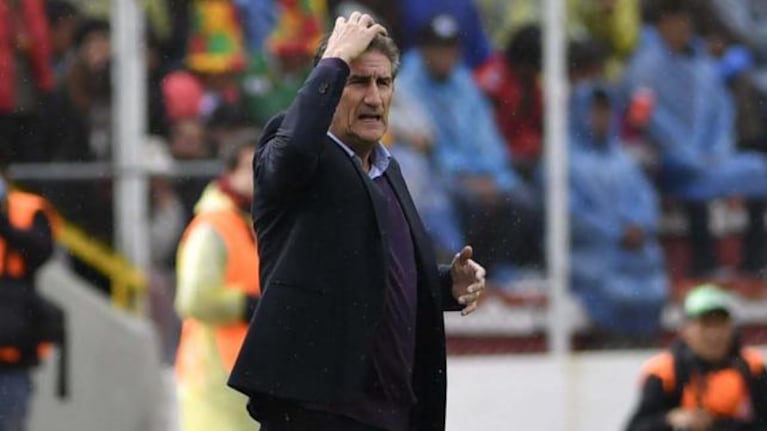 Bauza afronta varios interrogantes sobre su futuro.