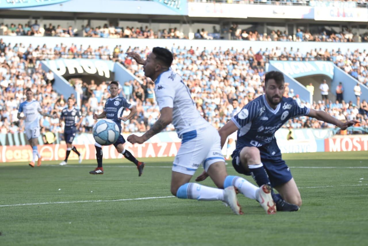 Belgrano arrancó mal pero terminó con mejor cara. Foto: Lucio Casalla / ElDoce.tv.