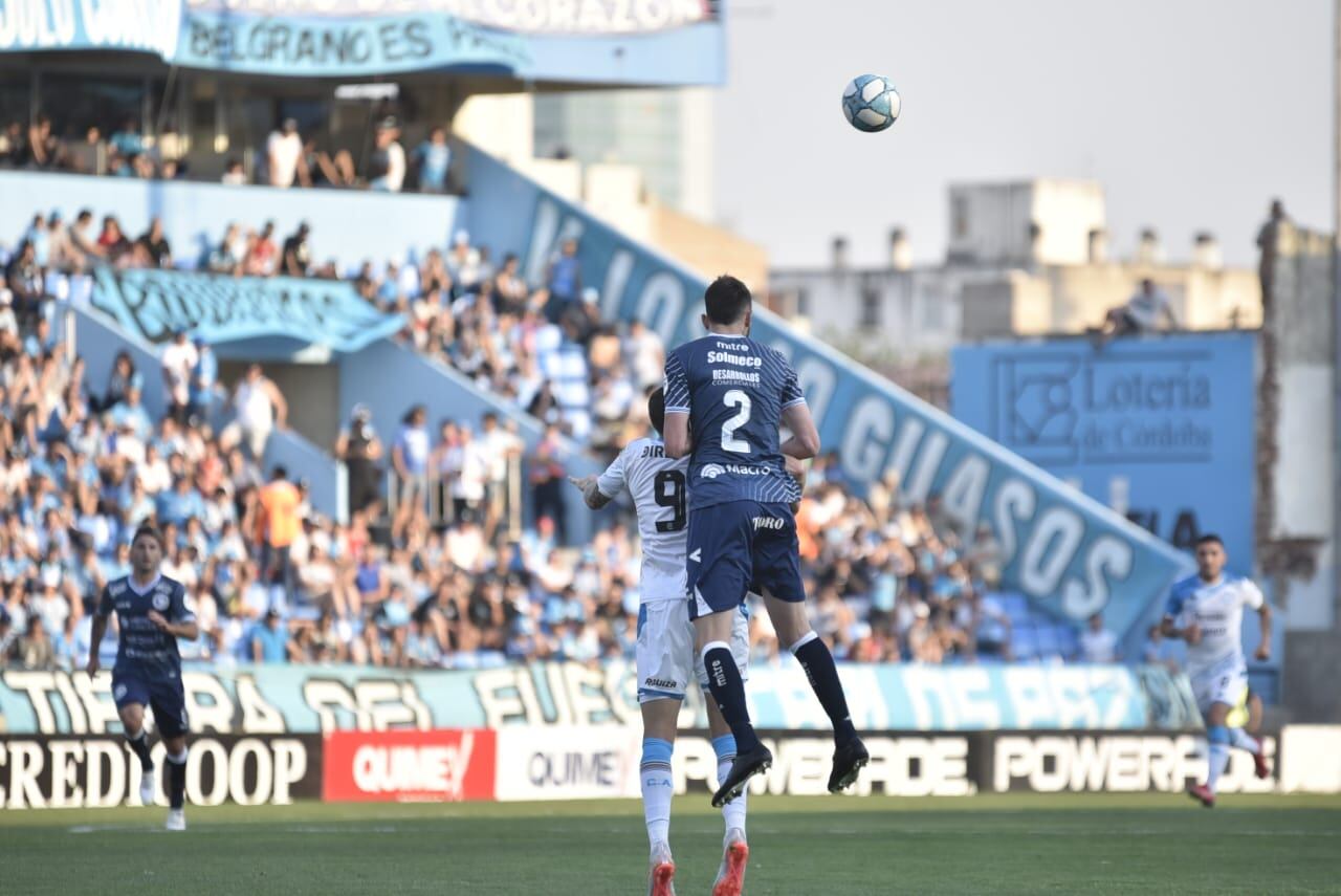 Belgrano arrancó mal pero terminó con mejor cara. Foto: Lucio Casalla / ElDoce.tv.