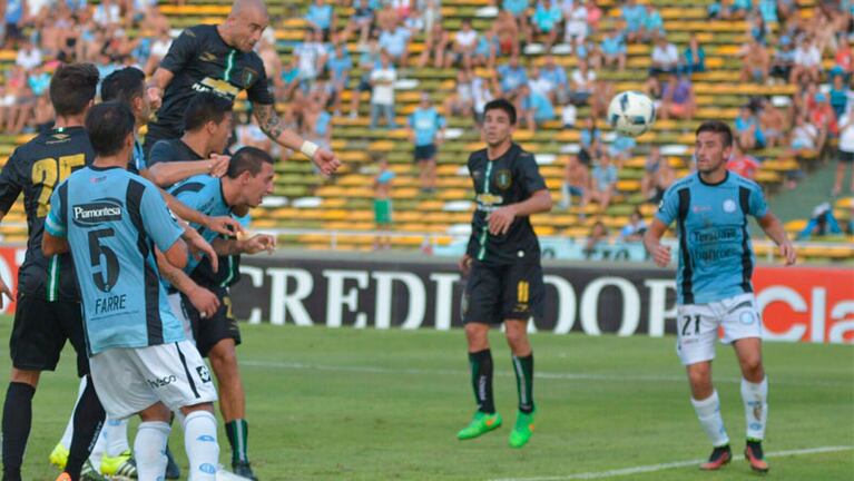 Belgrano - Banfield en el estadio Mario Alberto Kempes.  Foto: Lucio Casalla / ElDoce.tv.