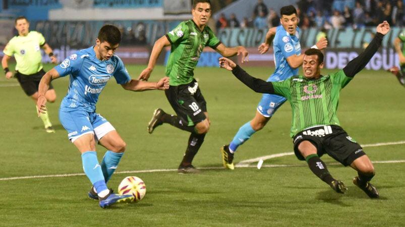 Belgrano debutó, en la Superliga, con un empate sin goles ante San Martín de San Juan. Foto: Lucio Casalla/ElDoce.tv