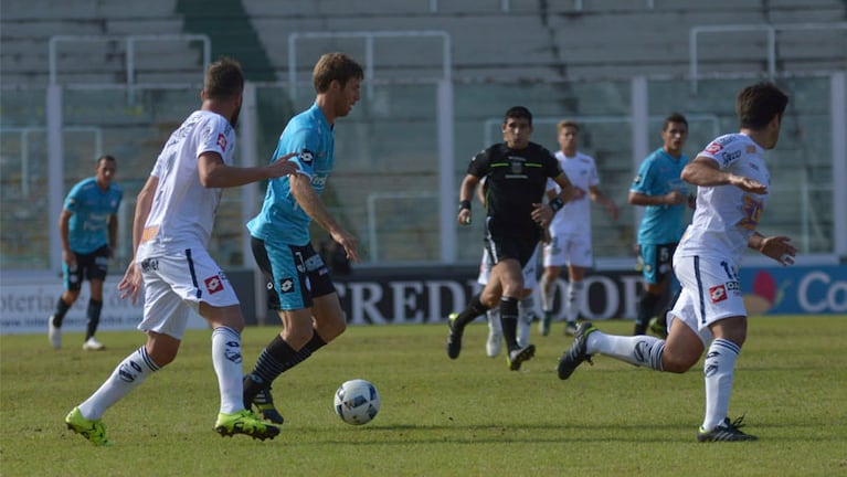 Belgrano empató 2-2 con Quilmes en el Kempes, por la 13ª del torneo de Primera. Foto: Lucio Casalla/ElDoce.tv