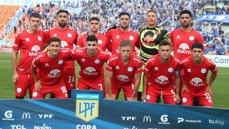 Belgrano empató con Godoy Cruz por un Losada enorme