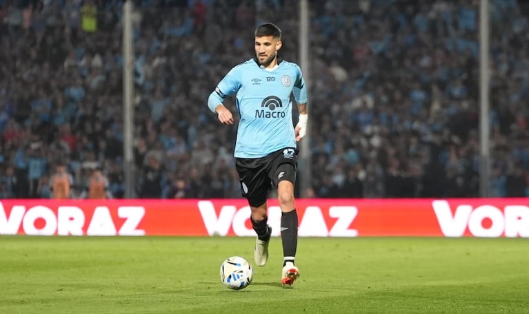 Belgrano enfrenta a Racing en el Gigante de Alberdi.