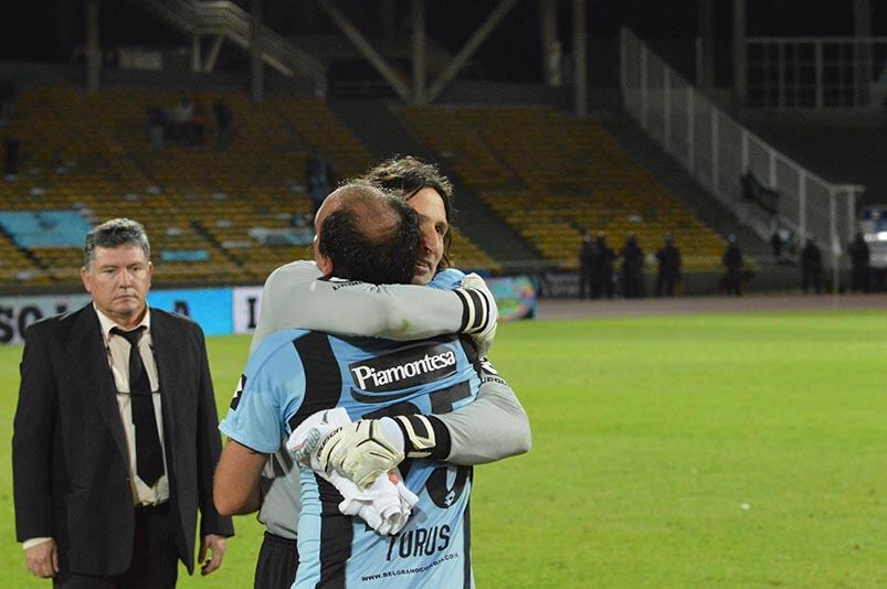 Belgrano ganó "a lo Belgrano" en la noche del Kempes. Foto: Lucio Casalla / ElDoce.tv.