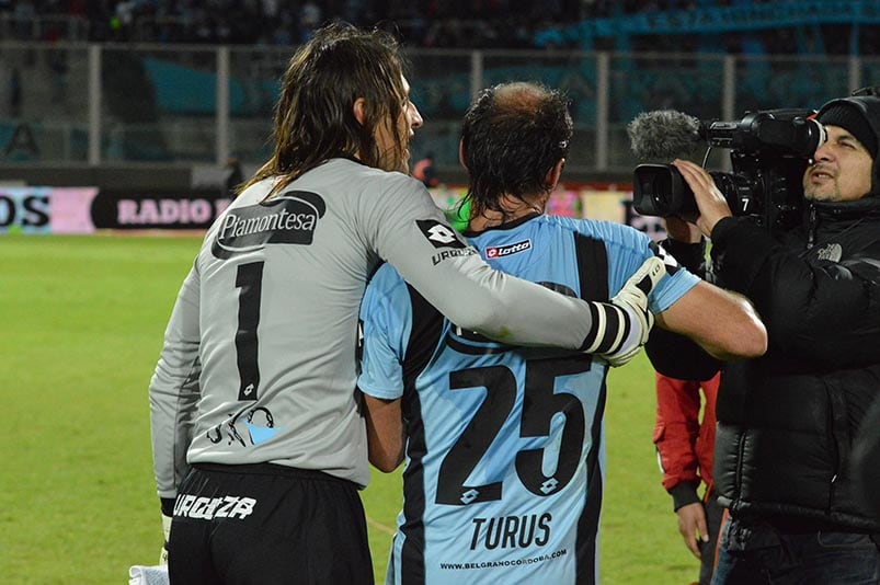 Belgrano ganó "a lo Belgrano" en la noche del Kempes. Foto: Lucio Casalla / ElDoce.tv.