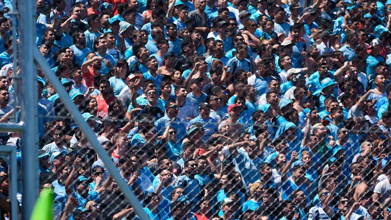 Belgrano mejoró, pero no logró marcar contra Independiente.  Foto: Lucio Casalla / ElDoce.tv