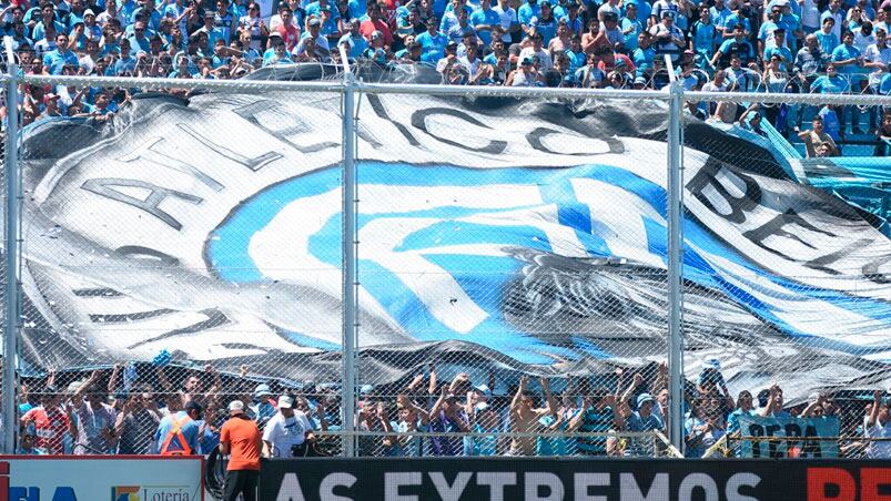 Belgrano mejoró, pero no logró marcar contra Independiente.  Foto: Lucio Casalla / ElDoce.tv