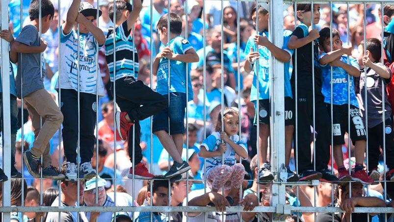 Belgrano mejoró, pero no logró marcar contra Independiente.  Foto: Lucio Casalla / ElDoce.tv