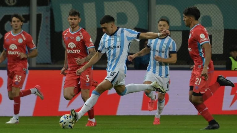 Belgrano-Racing en La Pedrera de Villa Mercedes. (Prensa Copa Argentina)