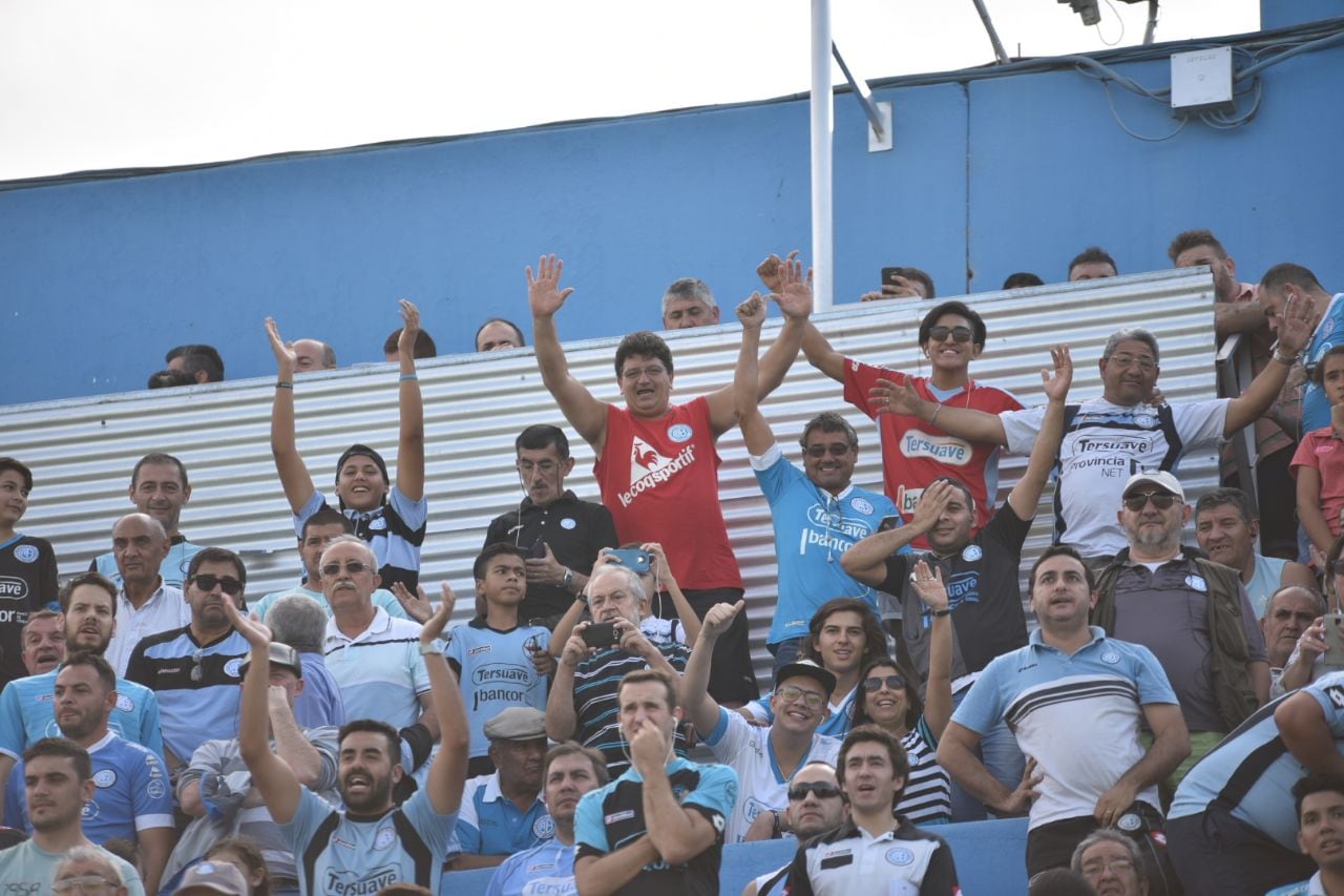 Belgrano recibió a Colón en un estadio que lució colmado. Foto: Lucio Casalla / ElDoce.tv