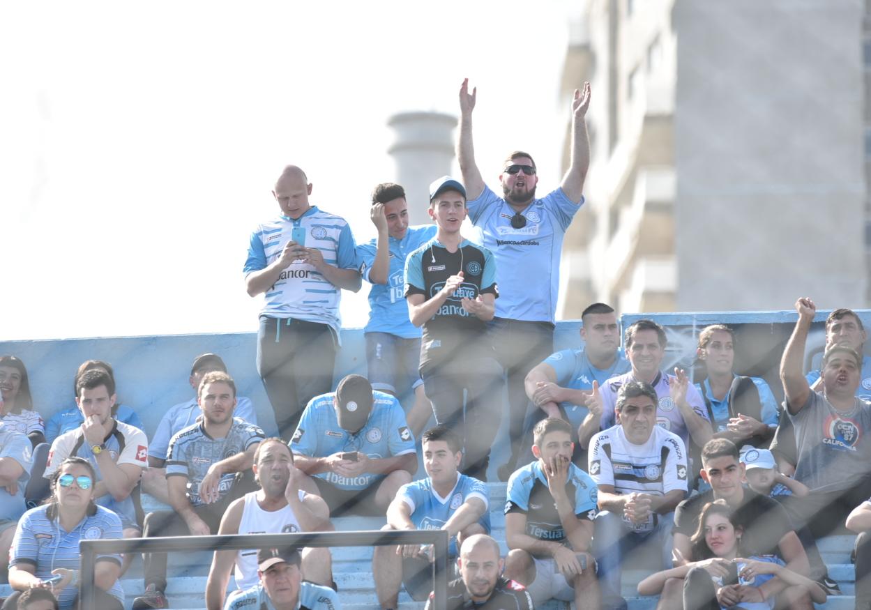 Belgrano recibió a Colón en un estadio que lució colmado. Foto: Lucio Casalla / ElDoce.tv