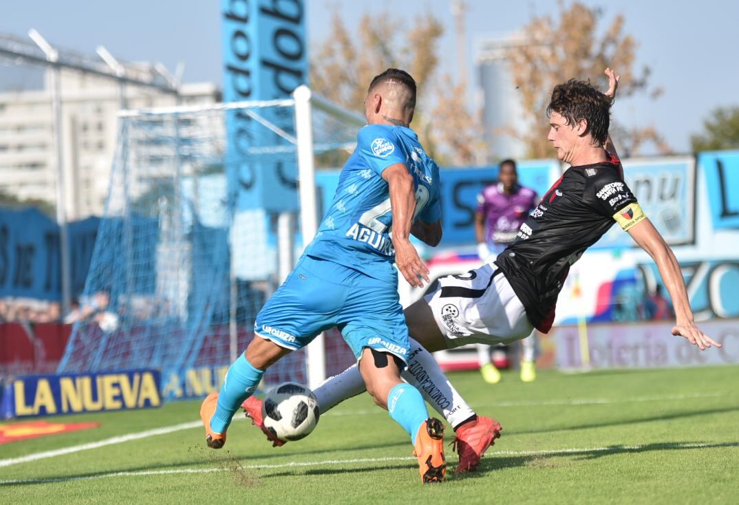 Belgrano recibió a Colón en un estadio que lució colmado. Foto: Lucio Casalla / ElDoce.tv.