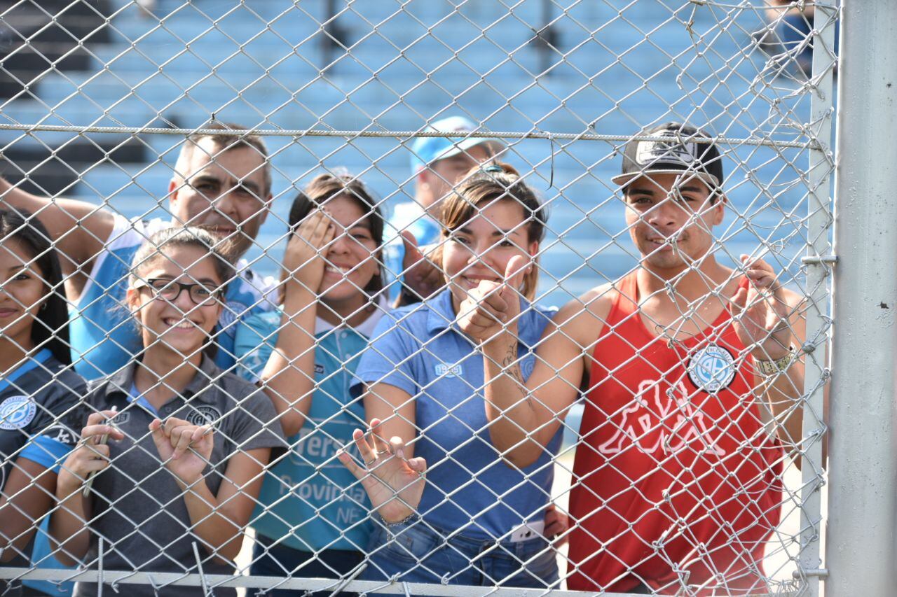 Belgrano recibió a Colón en un estadio que lució colmado. Foto: Lucio Casalla / ElDoce.tv