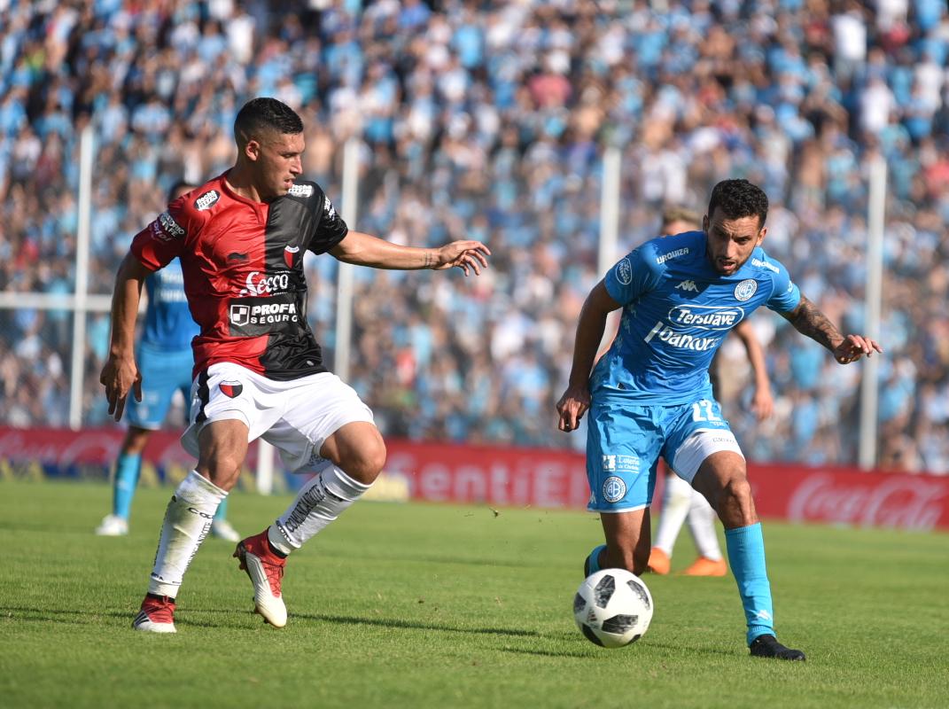 Belgrano recibió a Colón en un estadio que lució colmado. Foto: Lucio Casalla / ElDoce.tv.