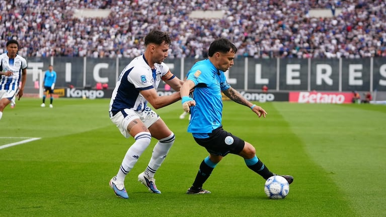 Belgrano saludó a Talleres por su aniversario de fundación. (Foto: Lucio Casalla/El Doce)