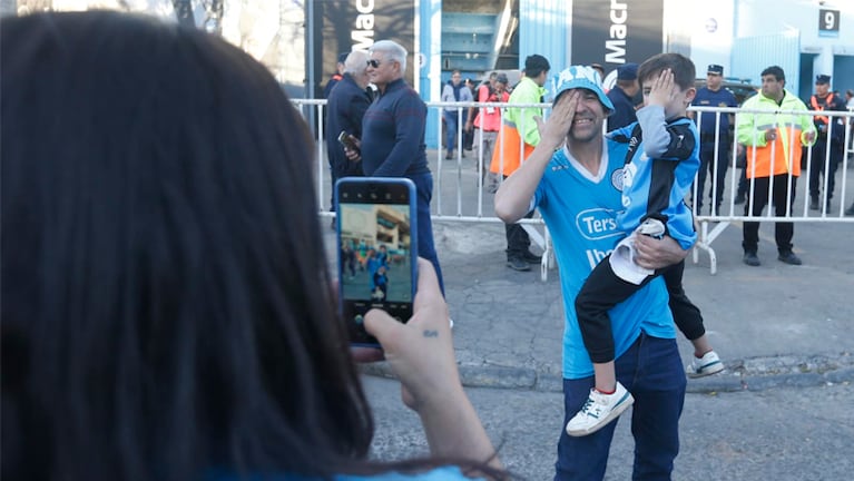 Belgrano vive una fiesta en la previa del partido con Unión por cuartos de final del Apertura.