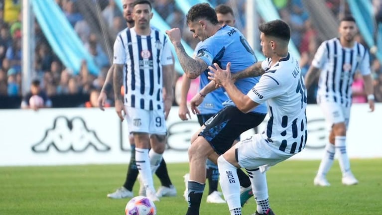 Belgrano y Talleres empatan en un partidazo. Foto: Lucio Casalla/El Doce.