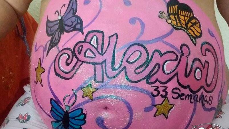 Belly painting. Un mimo para las mamás y los bebés. 