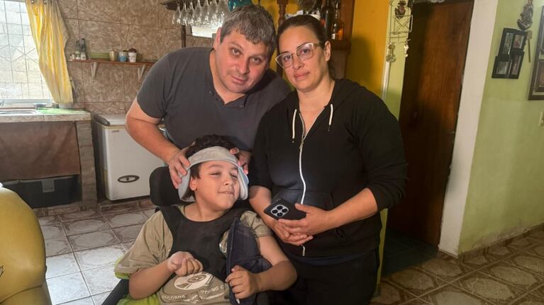 Benja tiene 15 años y necesita un ascensor para mejorar su calidad de vida.