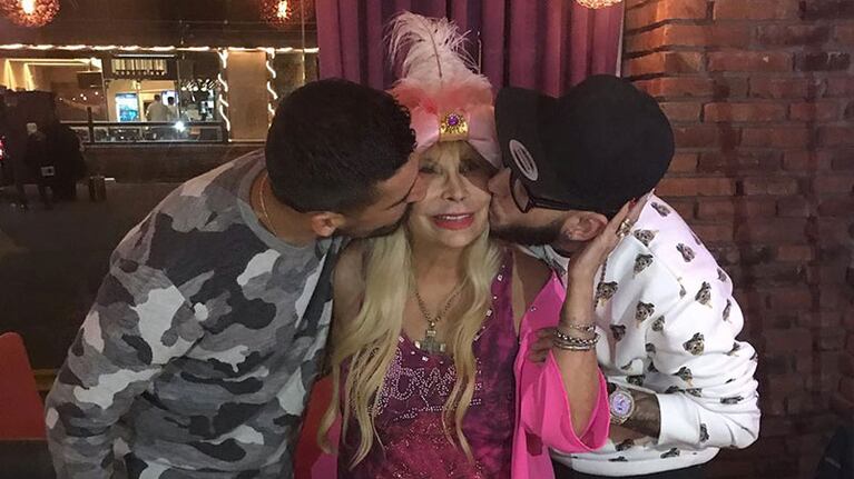 Beso para mamá.