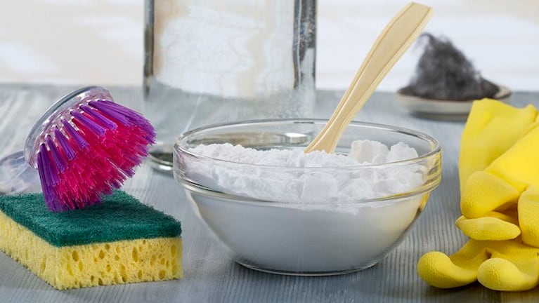 Bicarbonato de sodio, uno de los comodines para la limpieza del hogar.