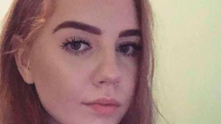 Birna Brjansdottir apareció muerta en una playa.
