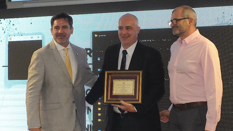Bogonovo fue elegido por el público.