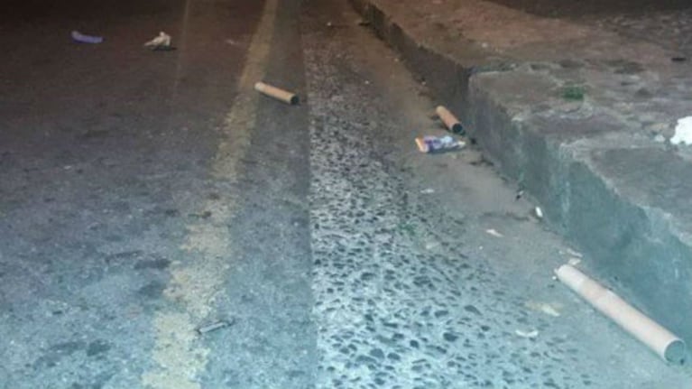 Bombas de estruendo sonaron en los alrededores del hotel a donde se aloja la selección.