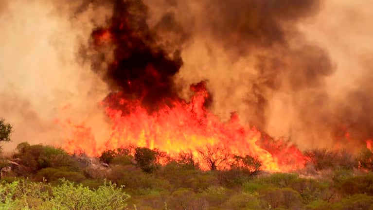 Bomberos combatieron focos en el interior cordobés. (Foto ilustrativa).