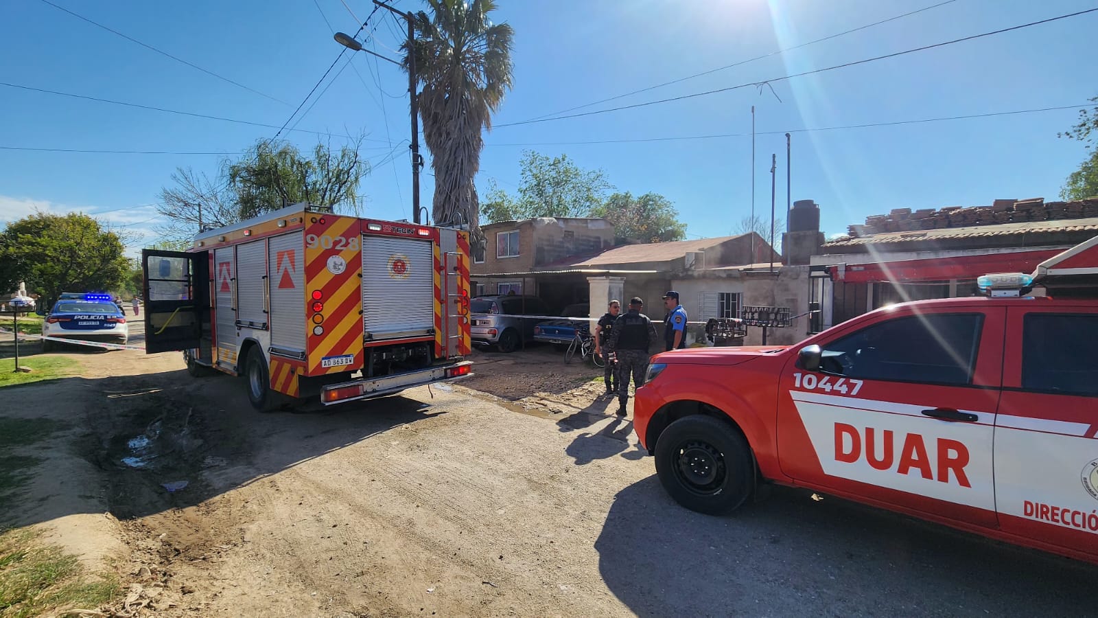 Bomberos lograron extinguir las llamas en el lugar.