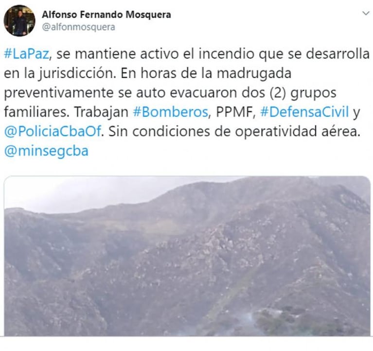 Bomberos voluntarios recibieron la Navidad combatiendo el fuego