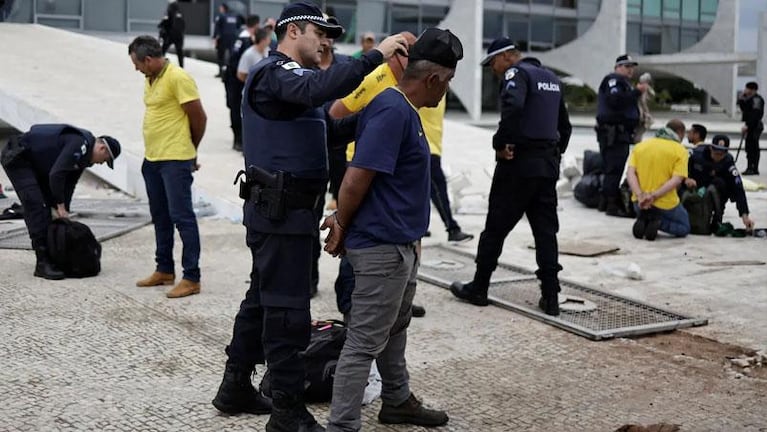 Brasil: bolsonaristas invadieron el Palacio Presidencial, el Congreso y la Corte