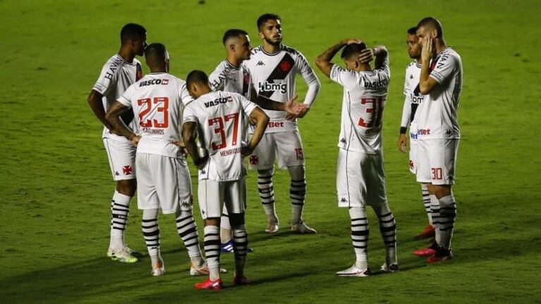 Brasil: un hincha mató a puñaladas a otro por burlarse del descenso de su equipo