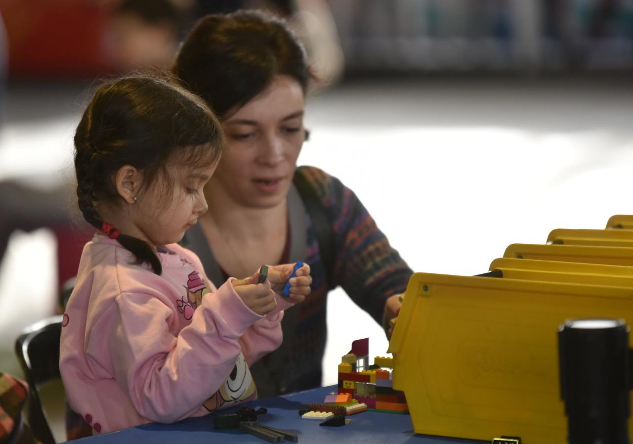 Bricklive, un espacio para chicos y grandes. Foto: Lucio Casalla / ElDoce.tv.