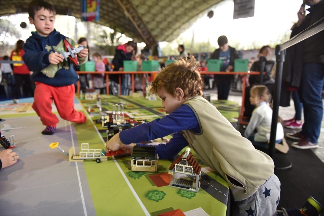 Bricklive, un espacio para chicos y grandes. Foto: Lucio Casalla / ElDoce.tv.