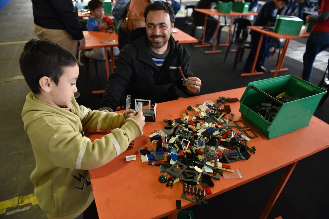 Bricklive, un espacio para chicos y grandes. Foto: Lucio Casalla / ElDoce.tv.