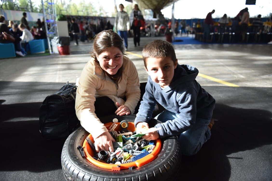 Bricklive, un espacio para chicos y grandes. Foto: Lucio Casalla / ElDoce.tv.
