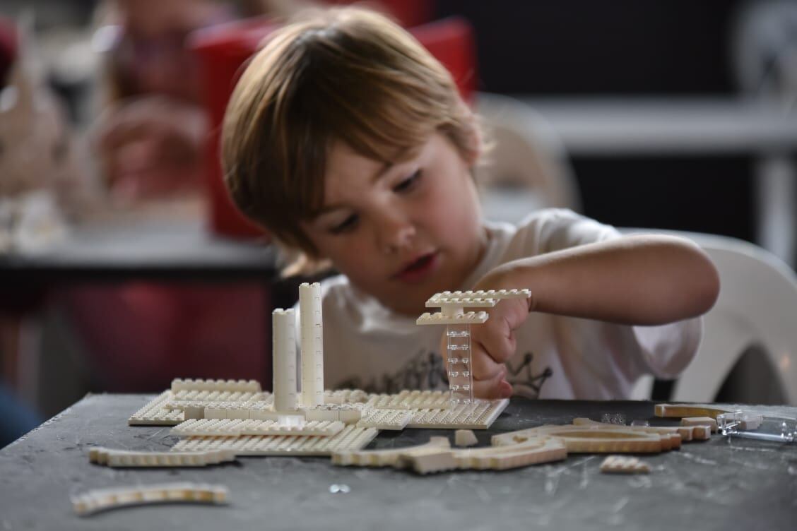 Bricklive, un espacio para chicos y grandes. Foto: Lucio Casalla / ElDoce.tv.