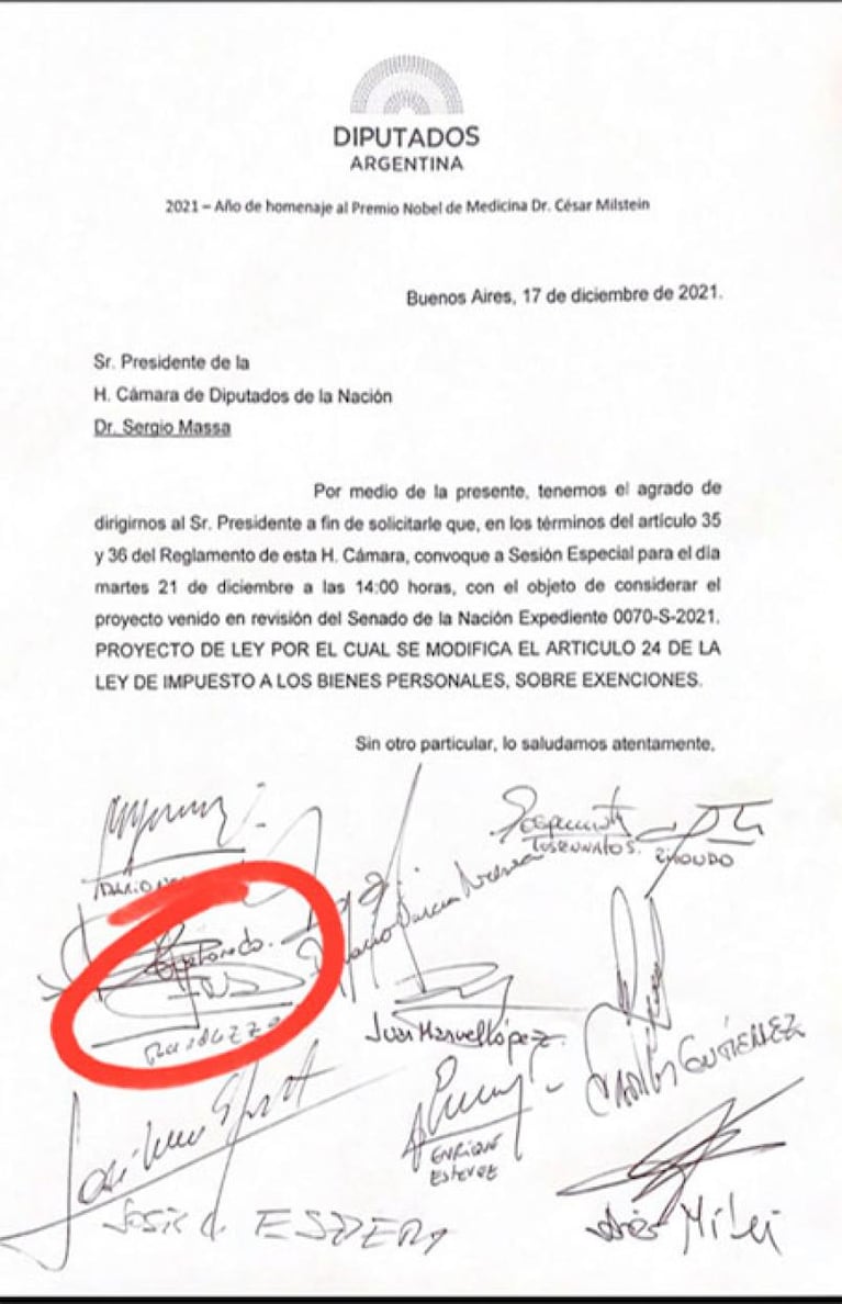 Brouwer pensó que "el año legislativo había terminado" pero votó a favor de la sesión